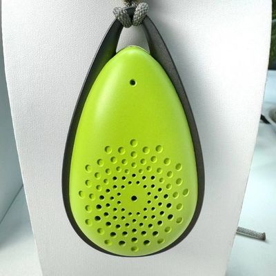 เครื่องทําความสะอาดอากาศแบบใส่ได้ 21H ระยะเวลาใช้งานของแบตเตอรี่ เสียง <20dB ((A) ในหลายสี CE FCC RoHS รับรอง