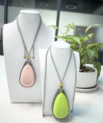 Purificador de aire portátil de 74 g de peso ligero con una duración de 21 horas