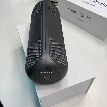 30~100 वर्ग मीटर कवरेज, 8 घंटे काम करने का समय, और ताज़ी और साफ़ हवा के लिए 6600mAh बैटरी वाला पोर्टेबल एयर स्टेरलाइज़र